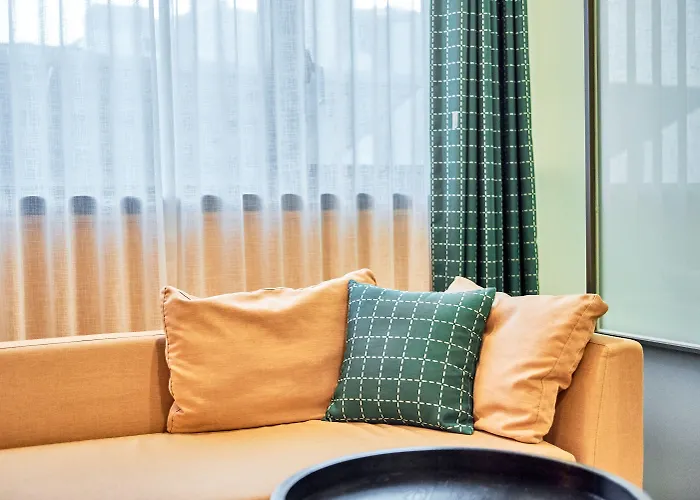 Brown Dot Songjung Hotel