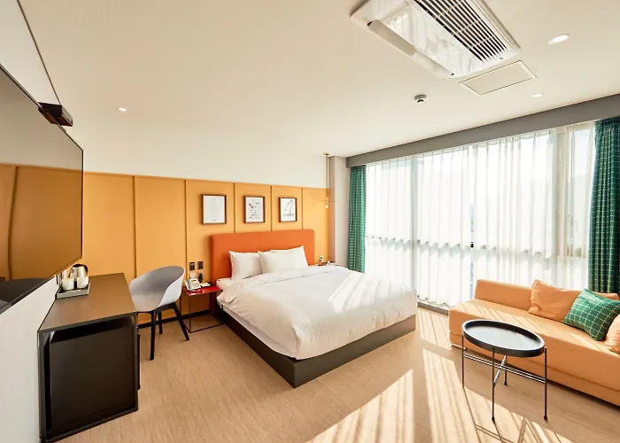 Brown Dot Songjung 3* Busan
