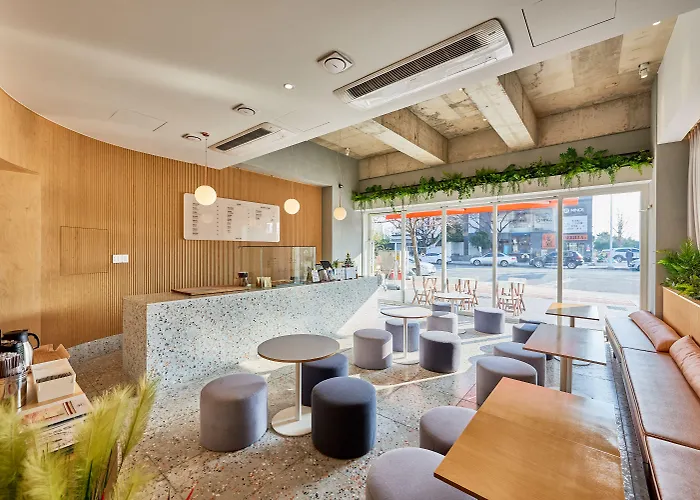Brown Dot Songjung Hotel 3*