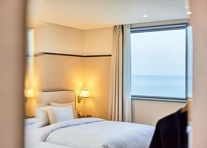 Brown Dot Songjung 3* Busan