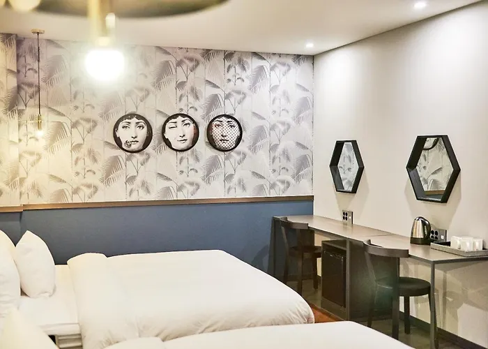 Brown Dot Songjung 3* Busan